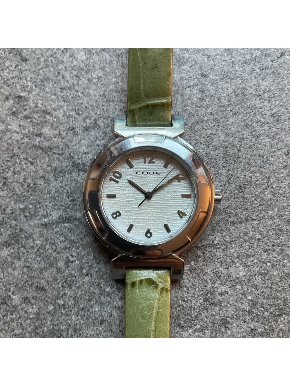 Code Womens Watch CD1087 34mm Stainless Steel Green Case Leather Band Bin M